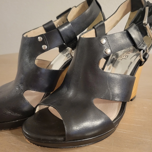 Michael Kors Briyette Wedge Sz 6.5 - Picture 5 of 12